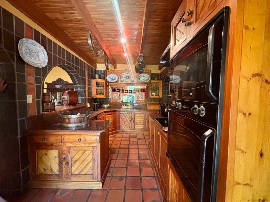 4 Bedroom Property for Sale in Wilkoppies North West